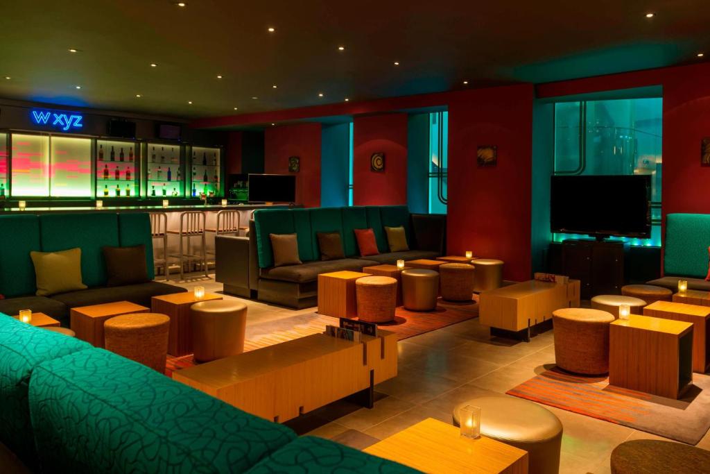 Aloft_2