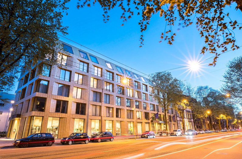 Book Hyatt Regency Amsterdam Holidays and More